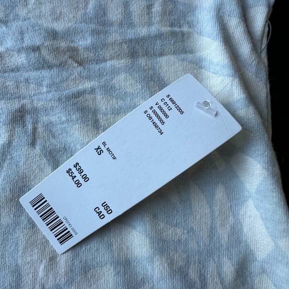 Urban Outfitters BDG Mock Neck Geometric Pattern Shirt. Size XS. BlueCream. - Picture 8 of 9